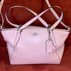 AUTHENTIC COACH Leather Purse Silver Metal Details